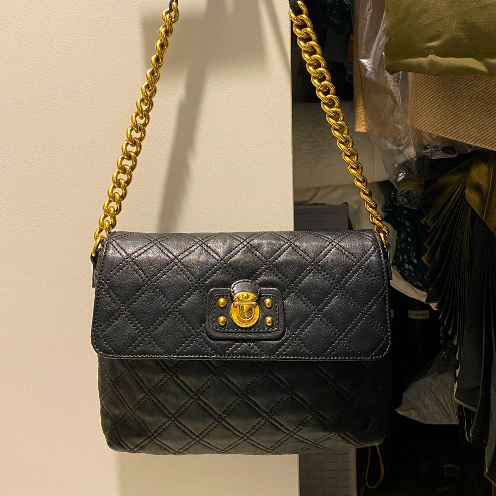 Marc Jacobs quilted chain bag in 10/10 condition